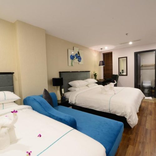Deluxe Family Room